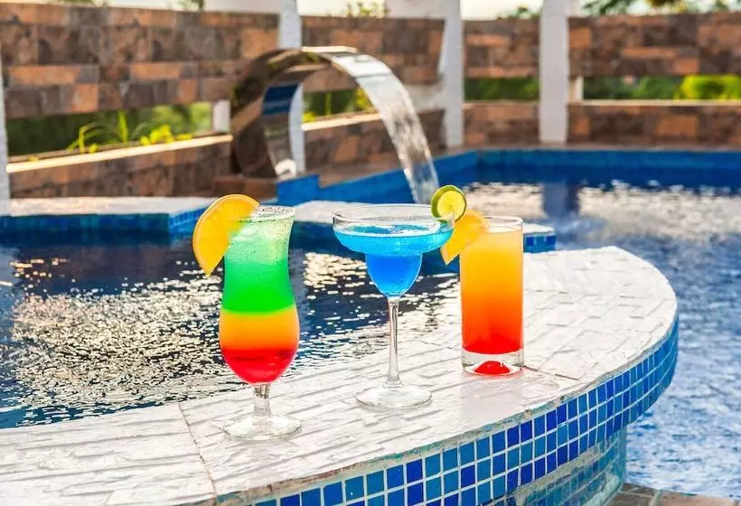 هتل Boutique Papagayo