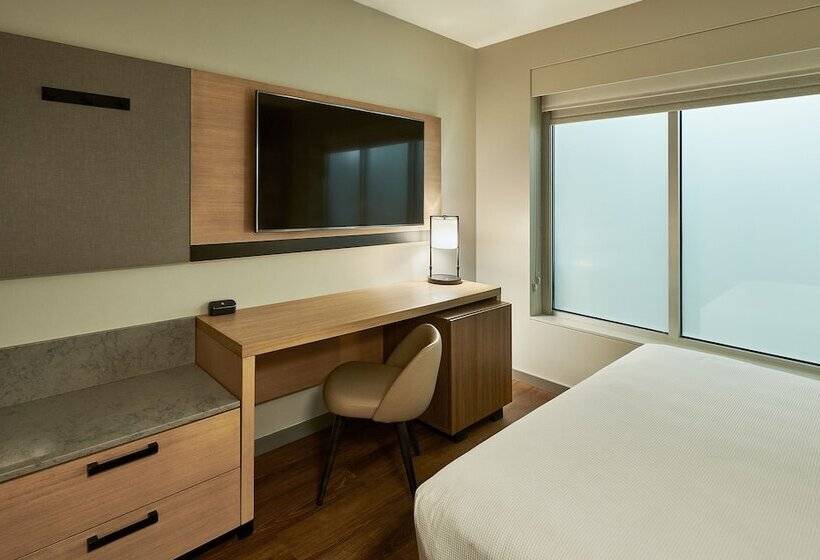 Отель Hyatt Place Asheville Airport