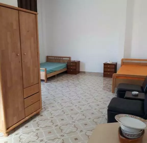 پانسیون Generous Guest House