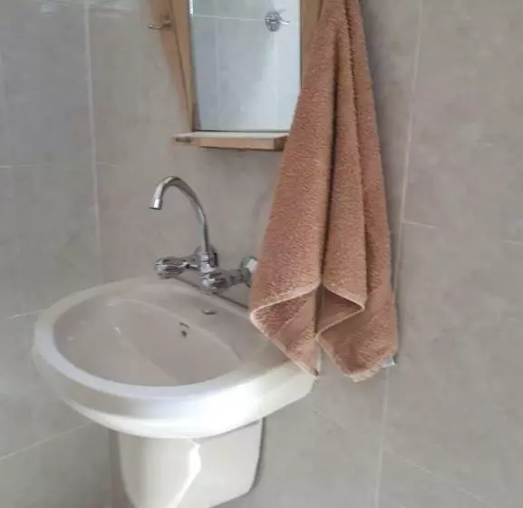 پانسیون Generous Guest House