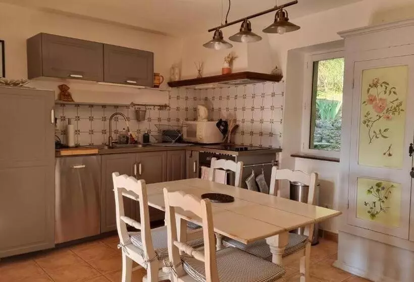 ペンション La Cassine, Gîte Des Lucioles En Provence