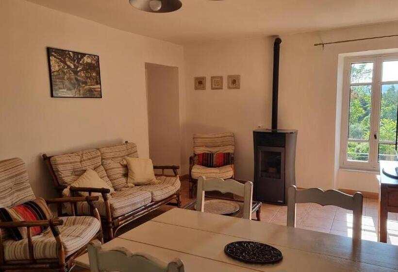 Pensionat La Cassine, Gîte Des Lucioles En Provence