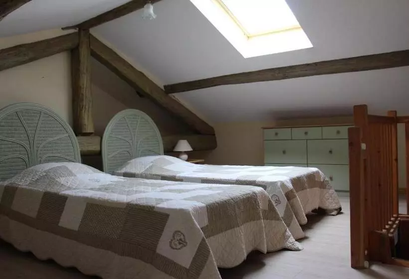 ペンション La Cassine, Gîte Des Lucioles En Provence