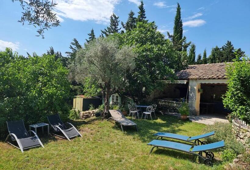 Pensionat La Cassine, Gîte Des Lucioles En Provence