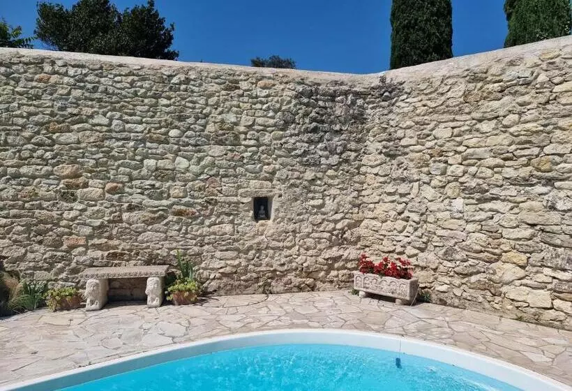 ペンション La Cassine, Gîte Des Lucioles En Provence