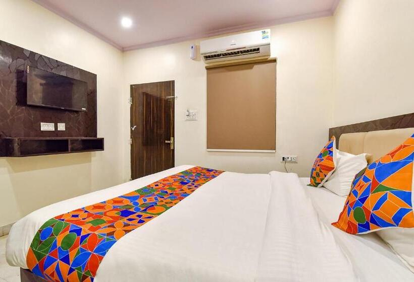 Fabhotel Golden Leaf I