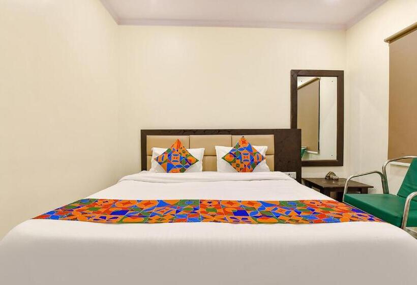 Fabhotel Golden Leaf I