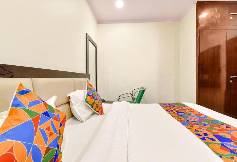 Fabhotel Golden Leaf I