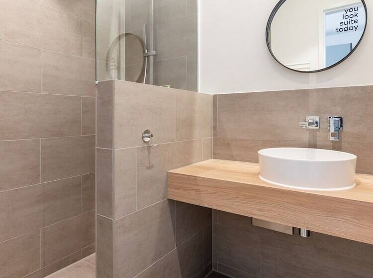 Limehome Berlin Mullerstraße Digital Access