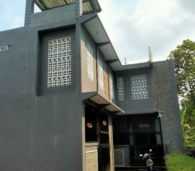 פנסיון Dekaka Homestay 4