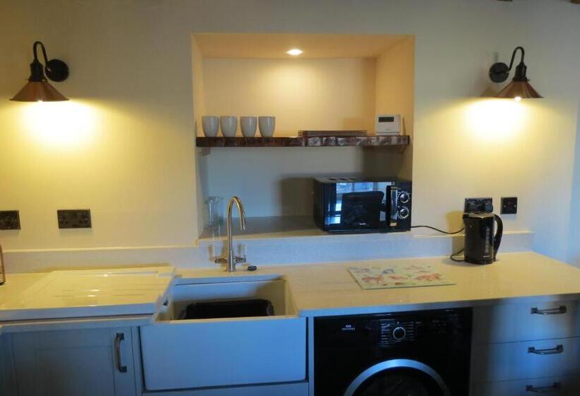 پانسیون Farthing Cottage