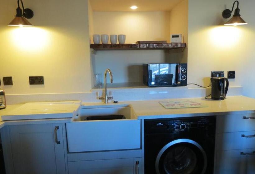 پانسیون Farthing Cottage