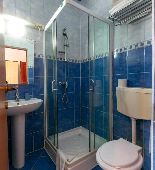 پانسیون House Of Julia