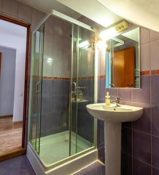 پانسیون House Of Julia