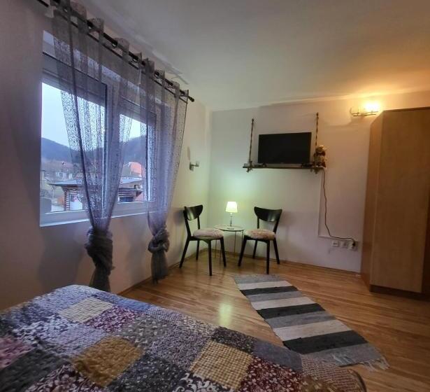 پانسیون House Of Julia