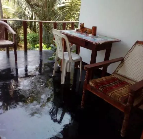 ペンション Purple Flower