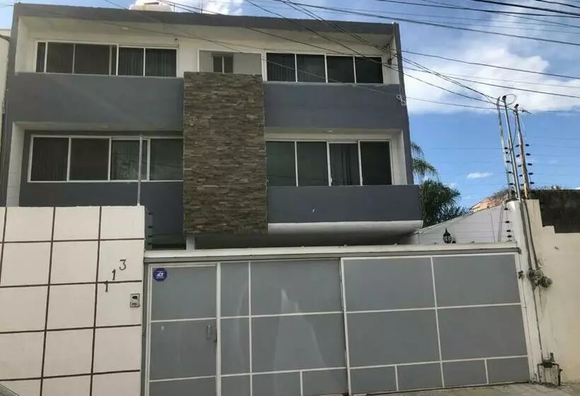 10 Venator House Boutique