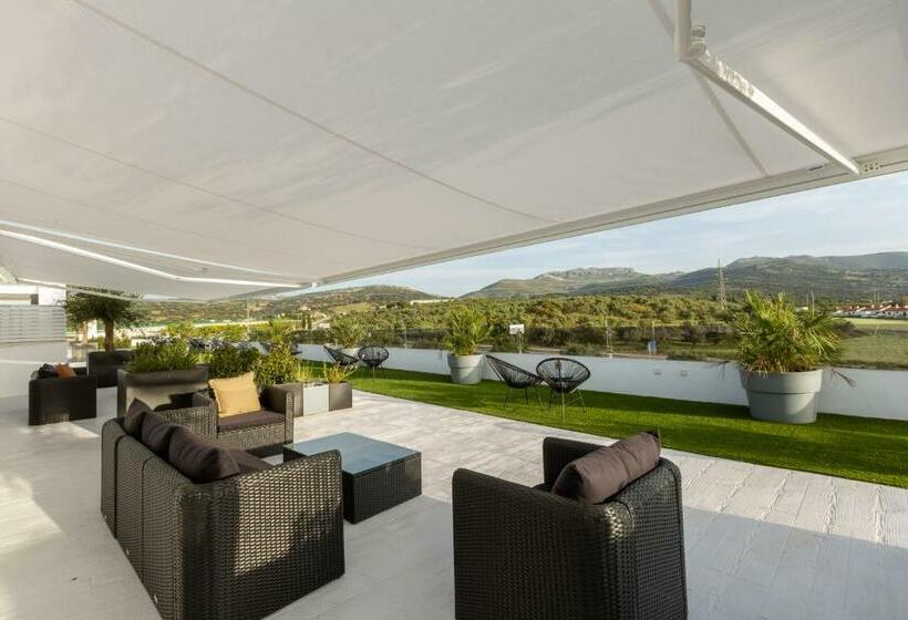 Apartamentos Martalia Arenal