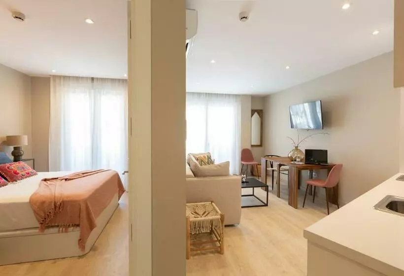 Apartamentos Martalia Arenal