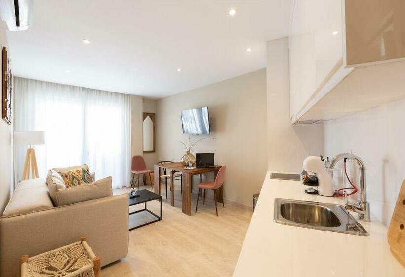 Apartamentos Martalia Arenal