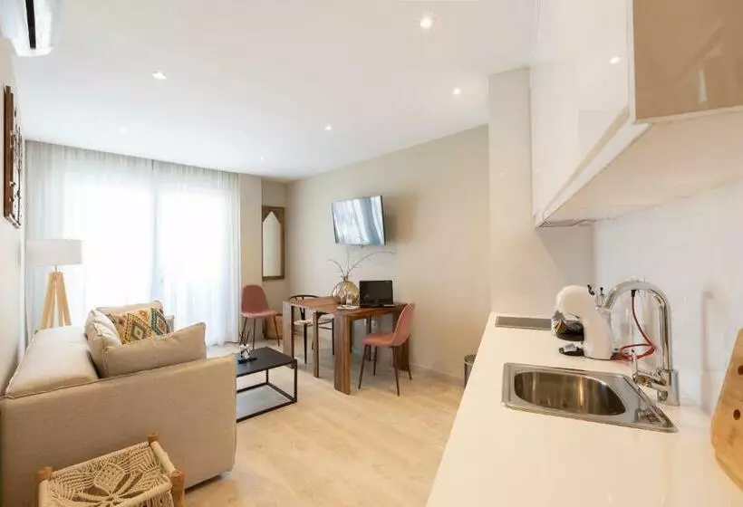 Apartamentos Martalia Arenal