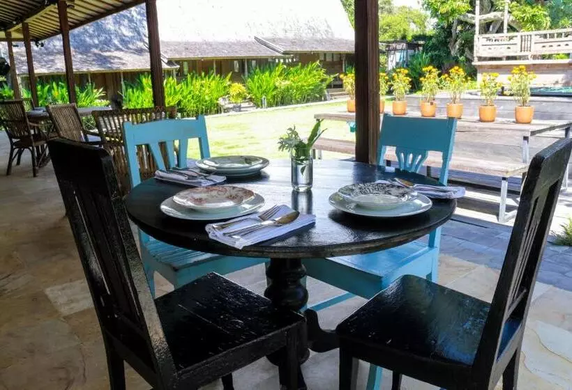 تختخواب و صبحانه Chanteak Bali   Teak House 1
