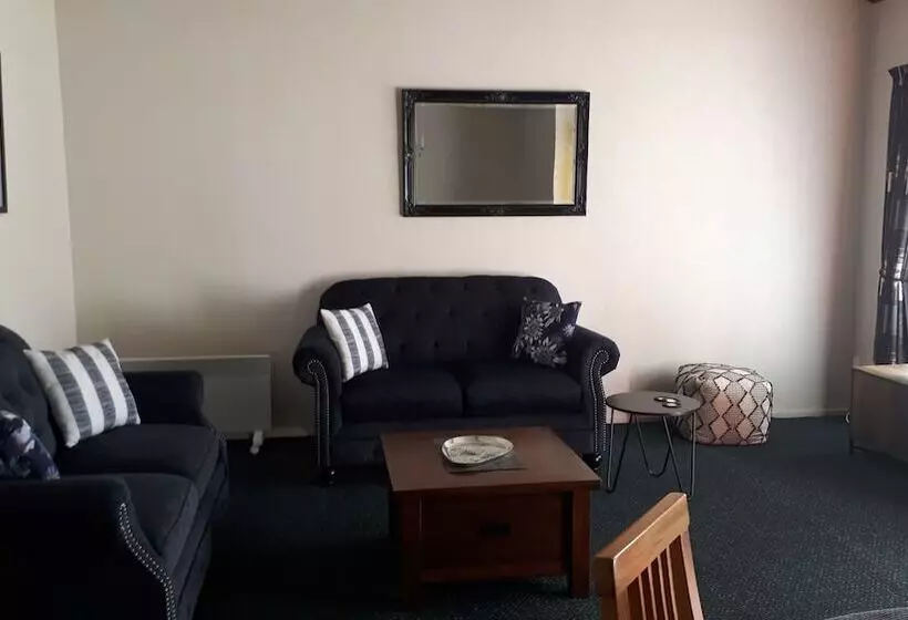 מוטל Colonial On Tay