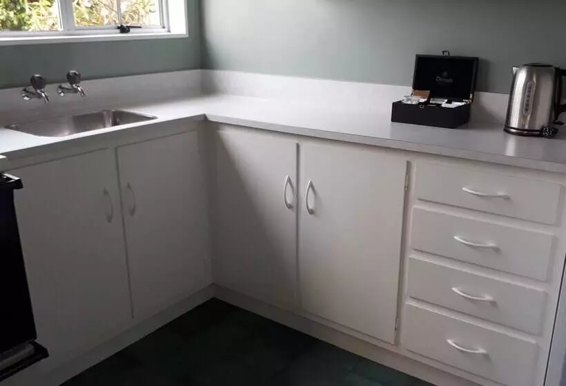 מוטל Colonial On Tay