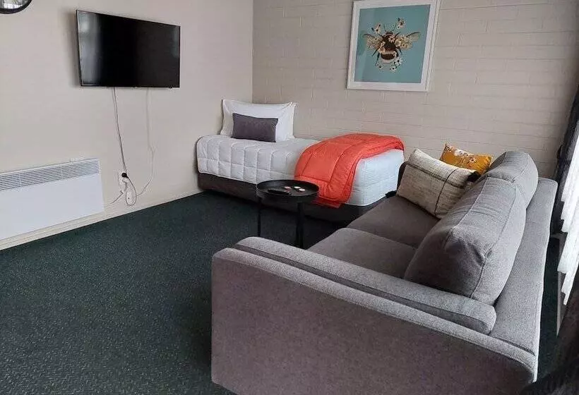 מוטל Colonial On Tay