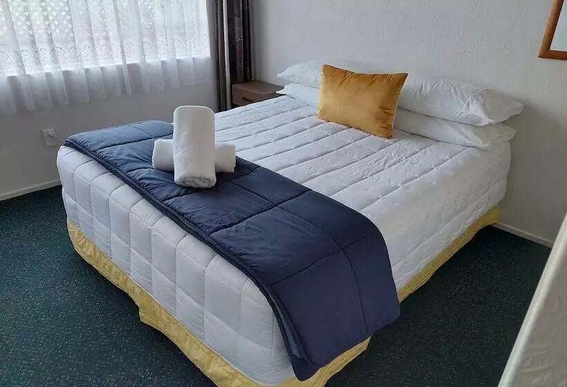 מוטל Colonial On Tay