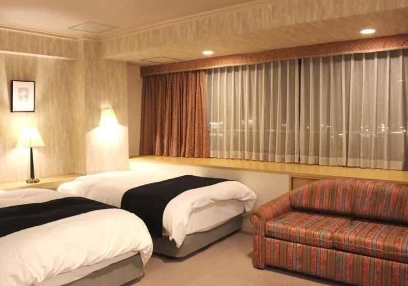 Apa Hotel Tonami Ekimae