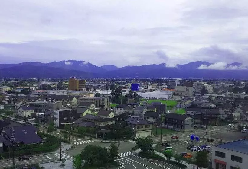 Apa Hotel Tonami Ekimae