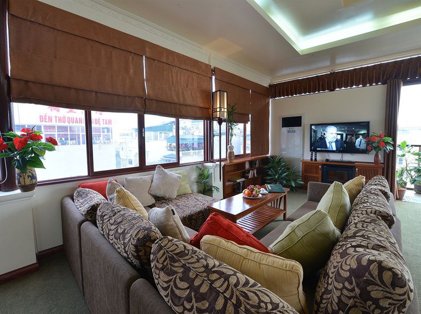 هتل Artisan Boutique