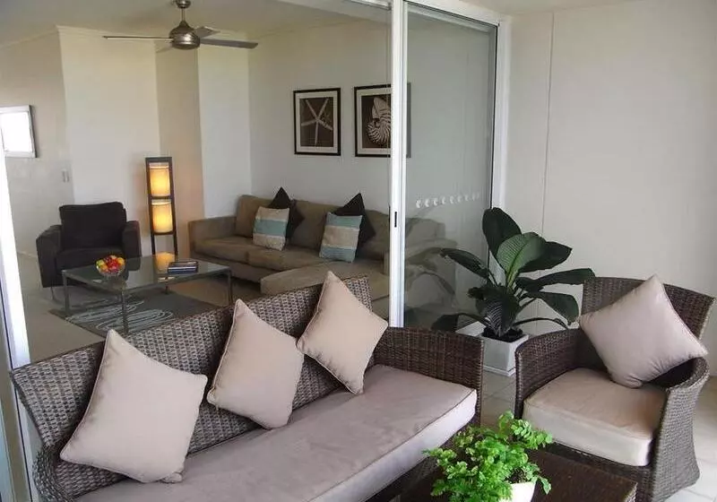 בית מלון כפרי Aspect Caloundra