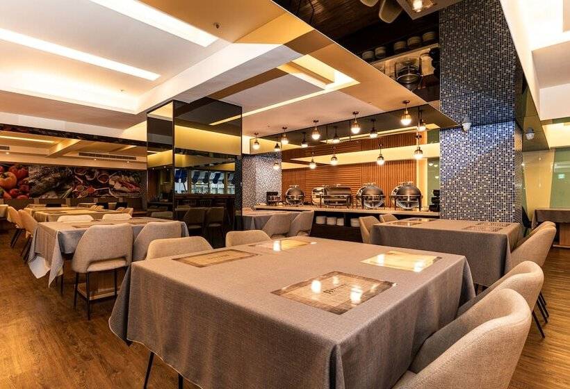 Fish Hotel Kaohsiung