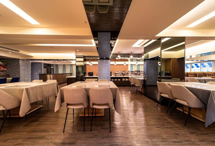 Fish Hotel Kaohsiung