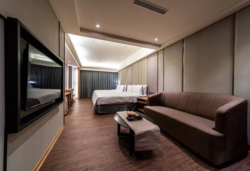 Fish Hotel Kaohsiung