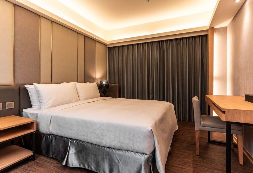 Fish Hotel Kaohsiung