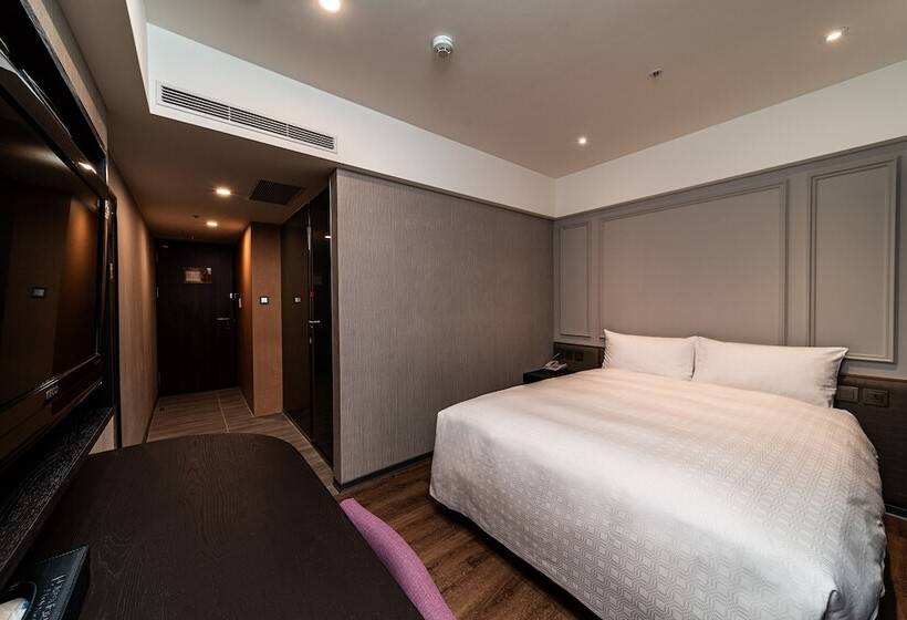 Fish Hotel Kaohsiung