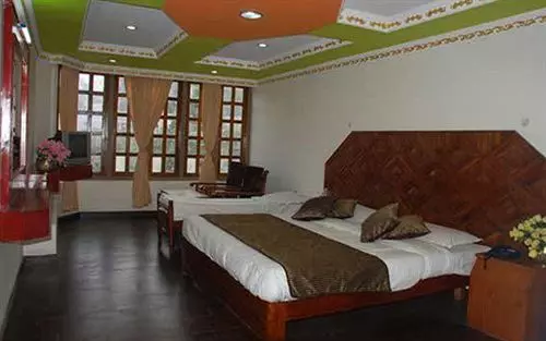 Отель Gurupriya