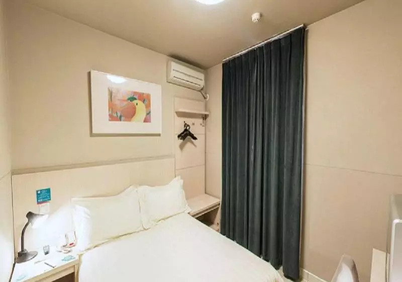 Otel Jinjiang Inn Taizhou Nantong Rd