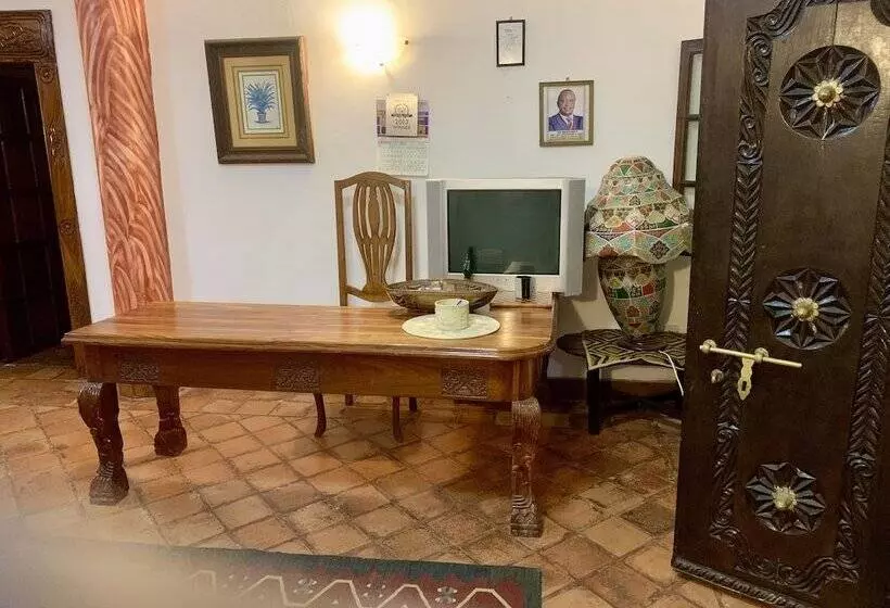 هتل Kenyan House Malindi