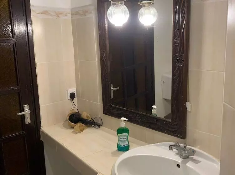 هتل Kenyan House Malindi