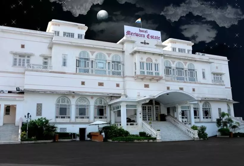 هتل Merwara Estate A Luxury Heritage Resort