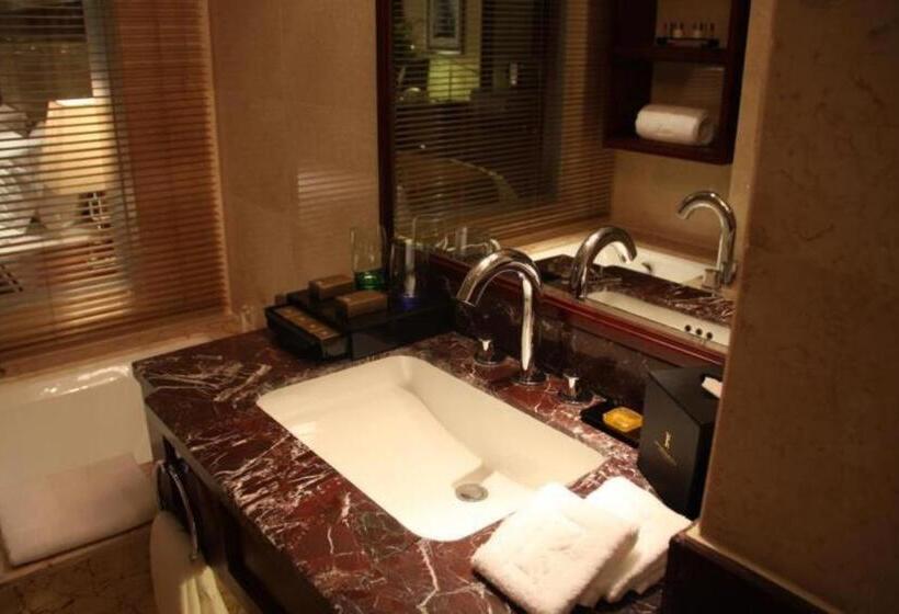 Optics Valley Kingdom Plaza Hotel Wuhan