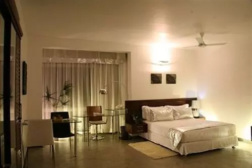 ホテル Purple Lotus