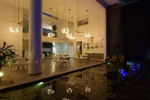 ホテル Purple Lotus