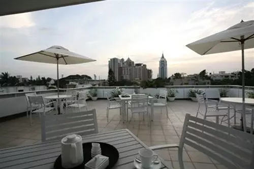 ホテル Purple Lotus