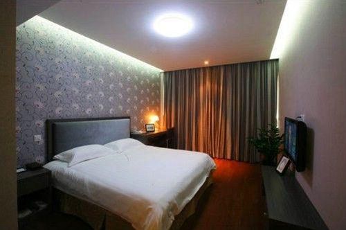 Otel Shanghai Respond