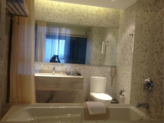 Otel Shanghai Respond